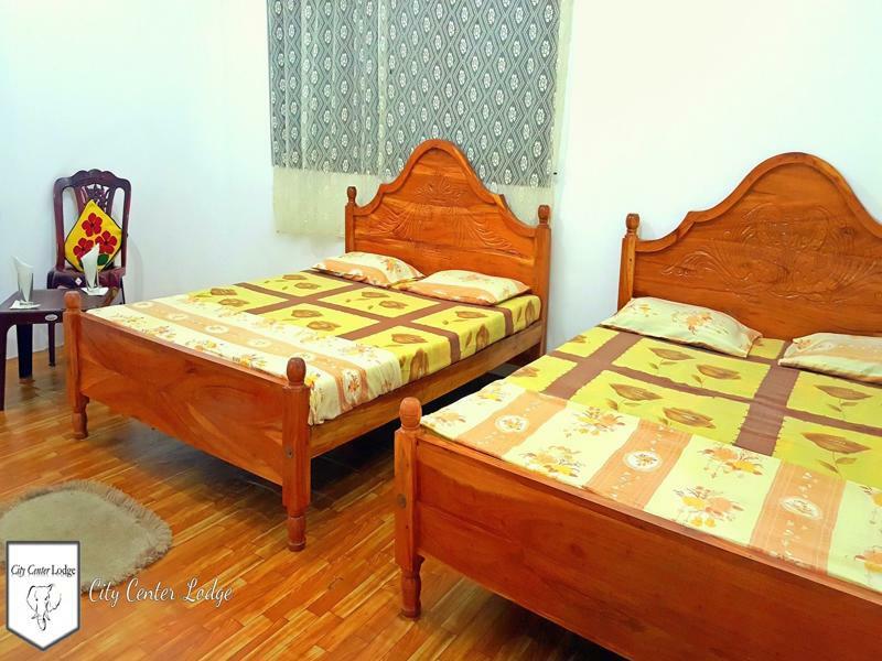 City Centre Lodge Ponnarankulama Екстер'єр фото